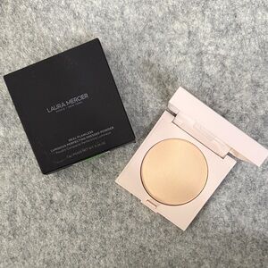 Laura Mercier Real Flawless Luminous Perfecting Pressed Powder - Translucent